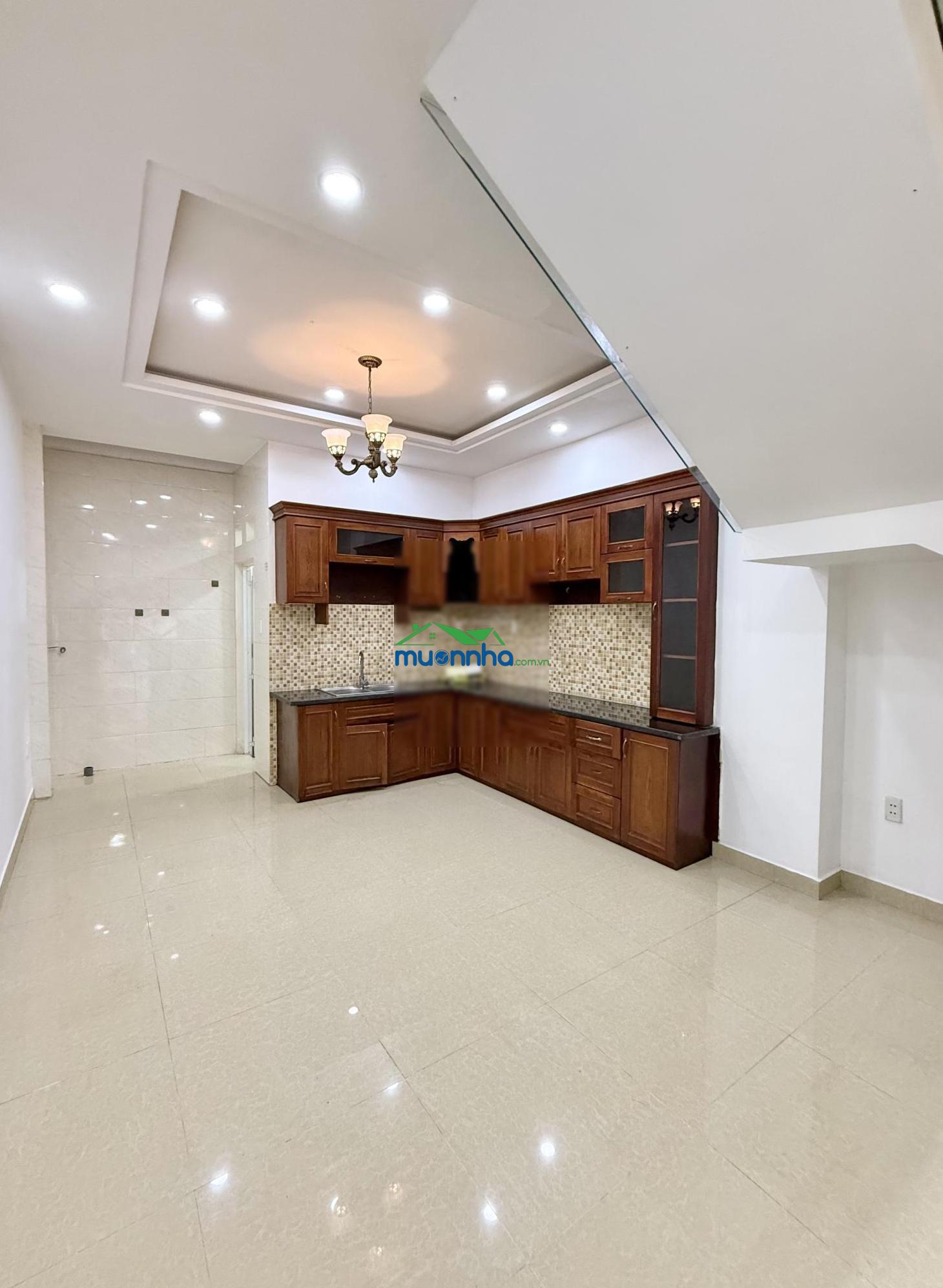 Chính chủ nhà 4 tầng dọc tuyến quốc lộ 13, gần vạn phúc city - 2