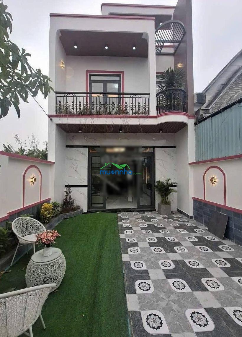 Ngộp ngân hàng bán gấp nhà phố sân vườn sổ hồng riêng gần chợ bình chánh, đang cho thuê 11tr/tháng - 2