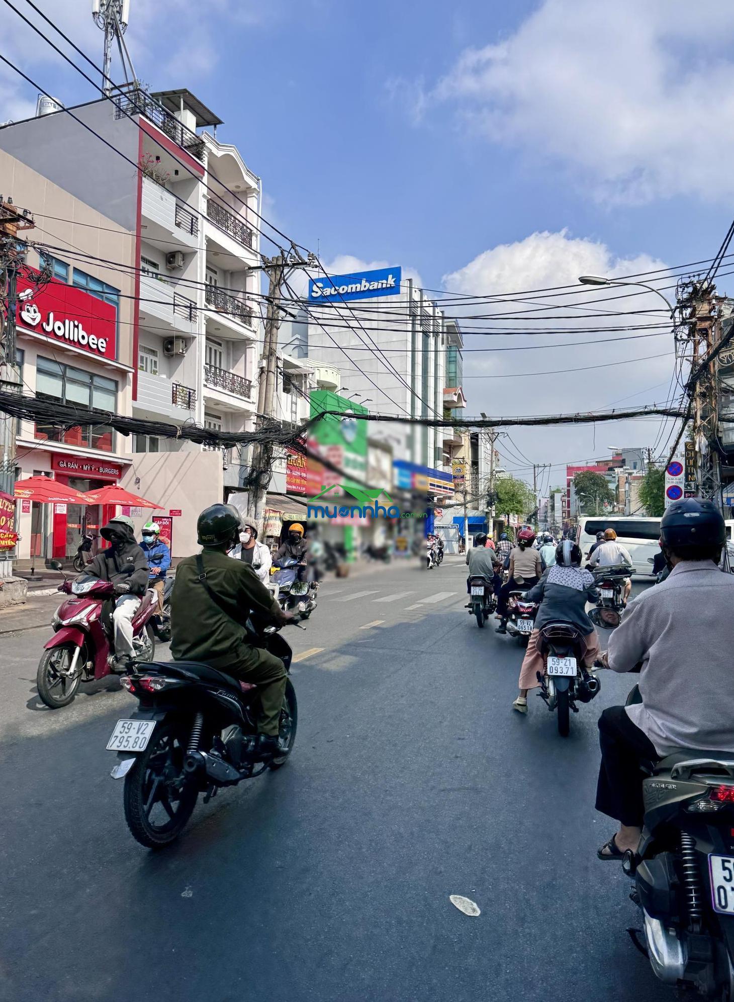 Hot! 90 m2 chỉ 88tr/m2 gần mặt tiền lê quang định - ngang đẹp 4,2m - xây dựng cao tầng - đường ô tô - 3