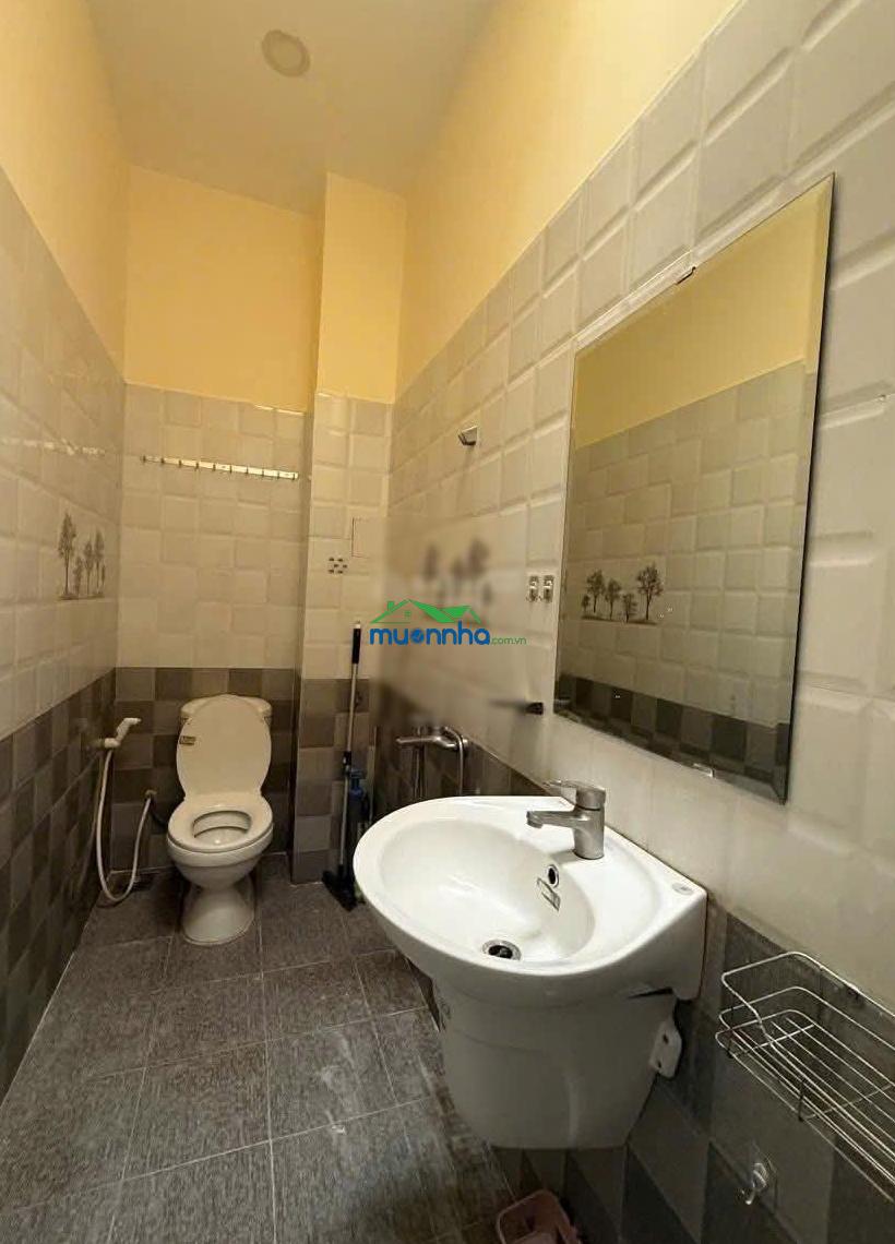Bán nhà riêng hẻm xe hơi dương quảng hàm, p5, gv,dt: 4x11m, 1 lầu, 2pn, 2wc