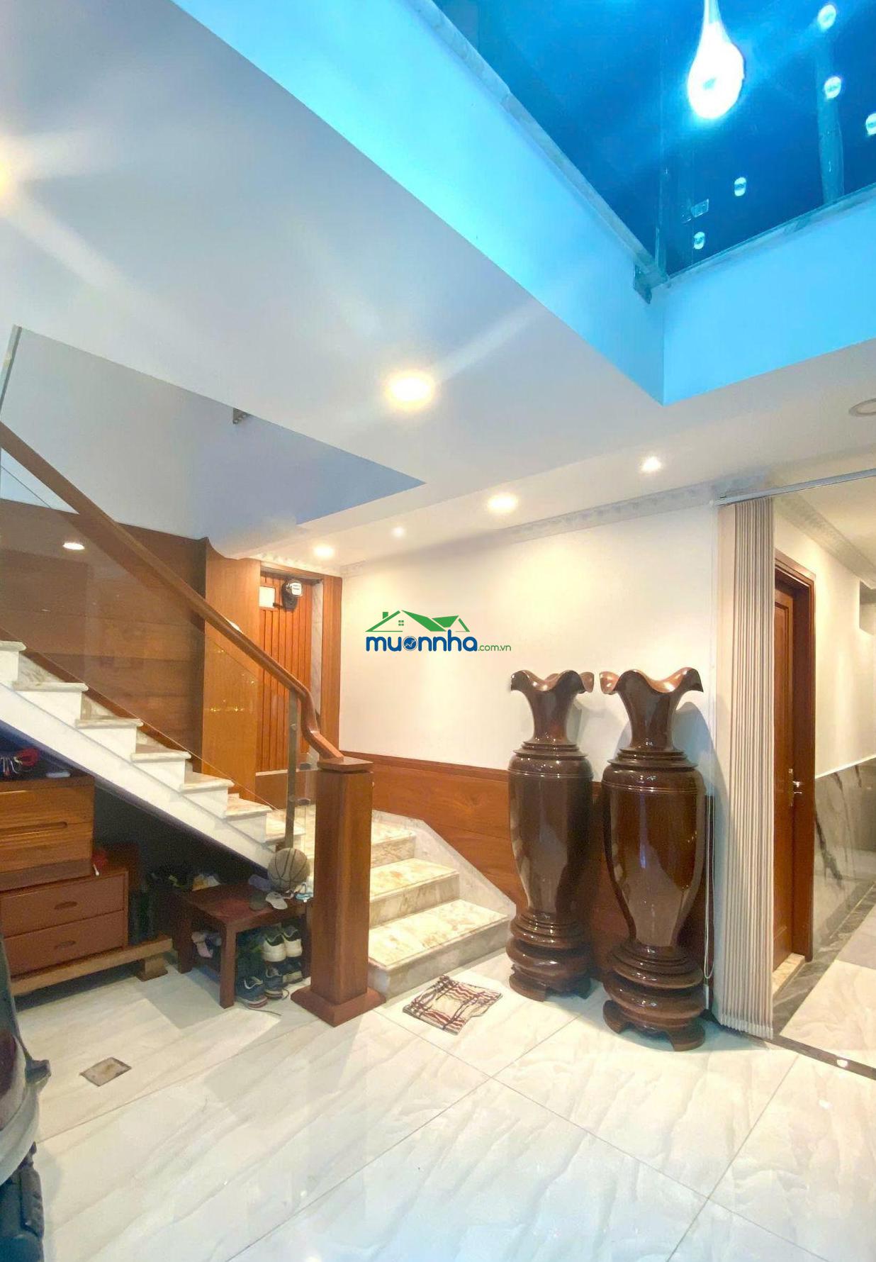 Huỳnh văn nghệ- phan huy ích- 5 tầng mới- 5pn- 5wc- 4,5m x 17m- 8.35 tỷ-full nội thất gỗ tốt. - 4