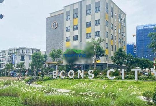 Căn hộ hướng đông nam, tầng 18, view hồ đá, làng đại học - 2