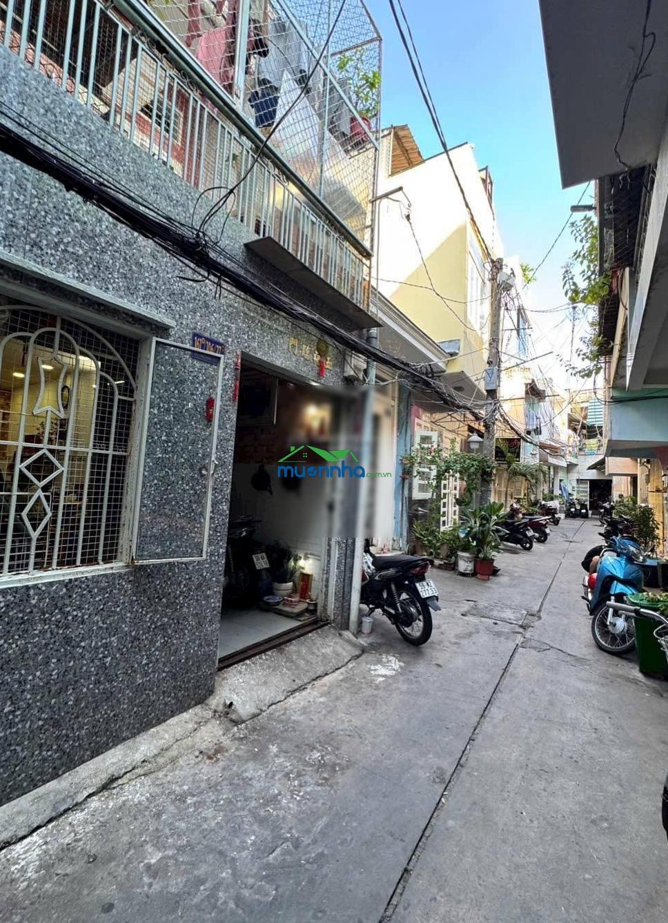 Chủ tới công chuyện gấp nhà hẻm 161d// đường lạc long quân p. 3, q. 11 - 2