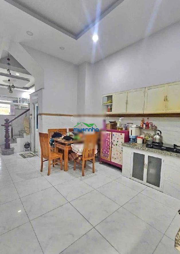 Bán nhà đông bắc - q. 12 - 63m2 - 3 tầng - hẻm xe hơi thông - sát gò vấp - hơn 5 tỷ (thương lượng) - 2