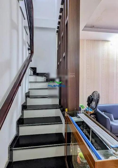 Nhà trung tâm - sát mặt tiền đường hòa hưng - giá 6,x tỷ - 2