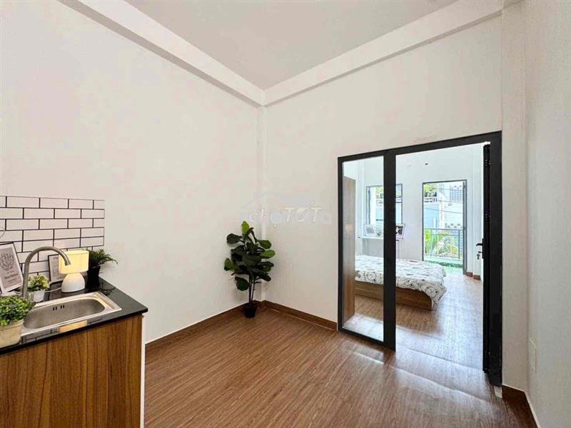 Khai trương căn hộ ban công tách bếp full nội thất ngay lim3 giá rẻ t5