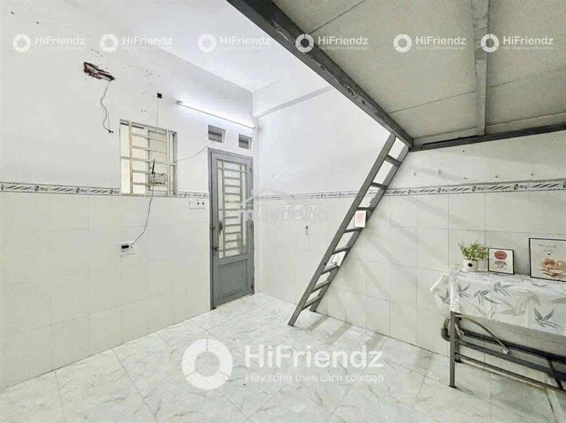 Cho thuê căn duplex gác cao giá 2.x