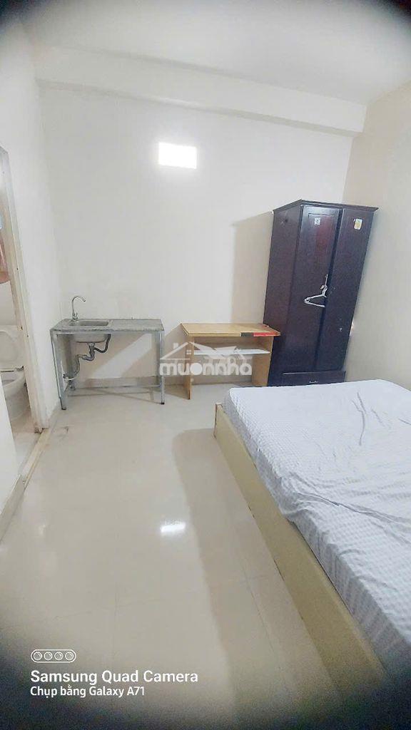 Phòng đẹp tiện nghi hướng ban công ngay tân thới hiệp, gần cv pmqt