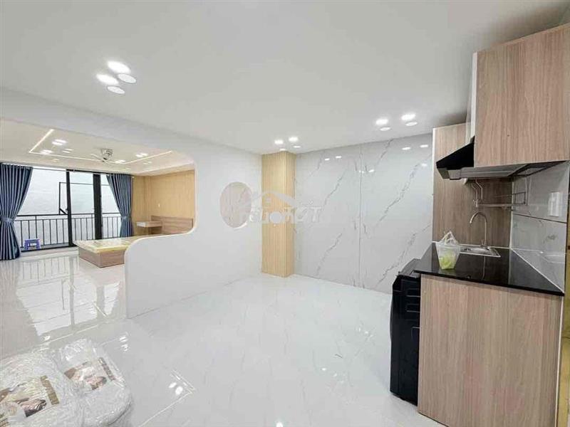 Cho thuê căn hộ cao cấp, diện tích rộng rãi, ban công thoáng mát