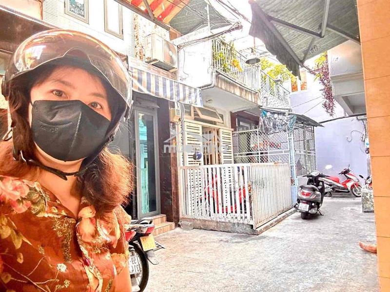 Bán nhà 34m2, ngang 3.6m chỉ 3.8t , gần mt xe hơi đ.đoàn văn bơ,. tđ.
