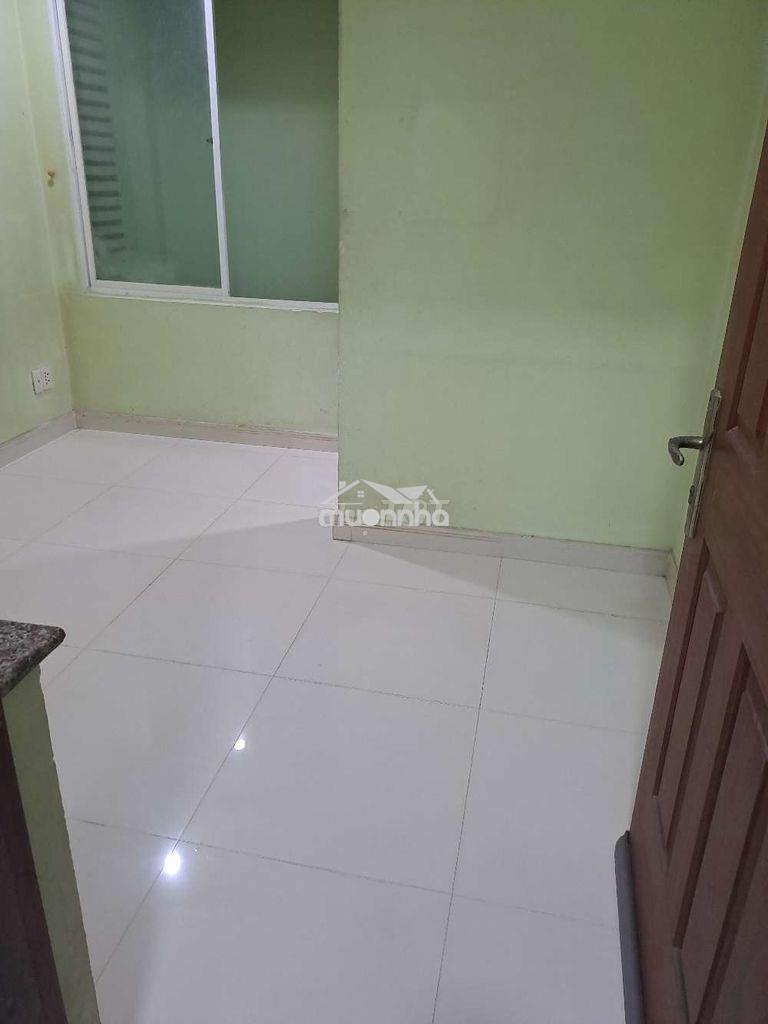 Phòng trọ lê văn sỹ sạch sẽ, giờ giấc tự do 