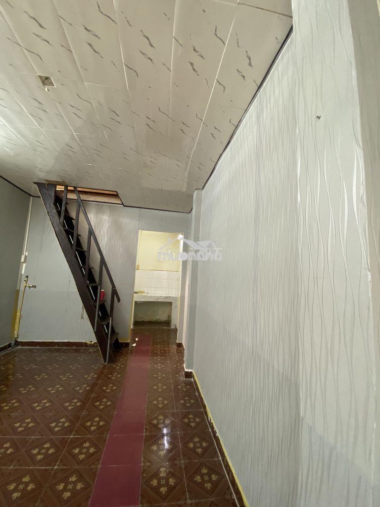 Chính chủ  – 1 trệt 1 gác suốt, 2 phòng riêng – hẻm ô tô – gần chợ - 3