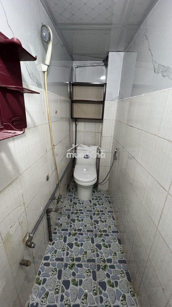 Cho thuê nhà nguyên căn quận 10 - giá 5 triệu/tháng . - 4