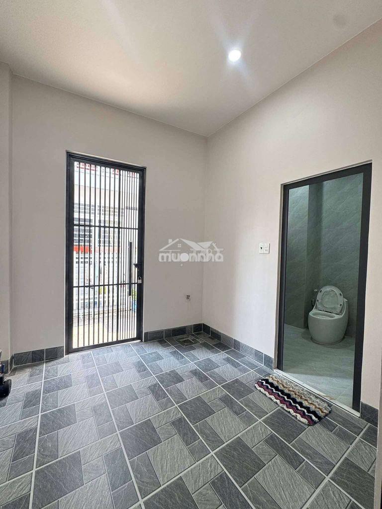 Ngân hàng thanh lý gấp nhà 1 trệt 1 lầu giá 1 tỷ 650 triệu, 3pn 2 wc - 4