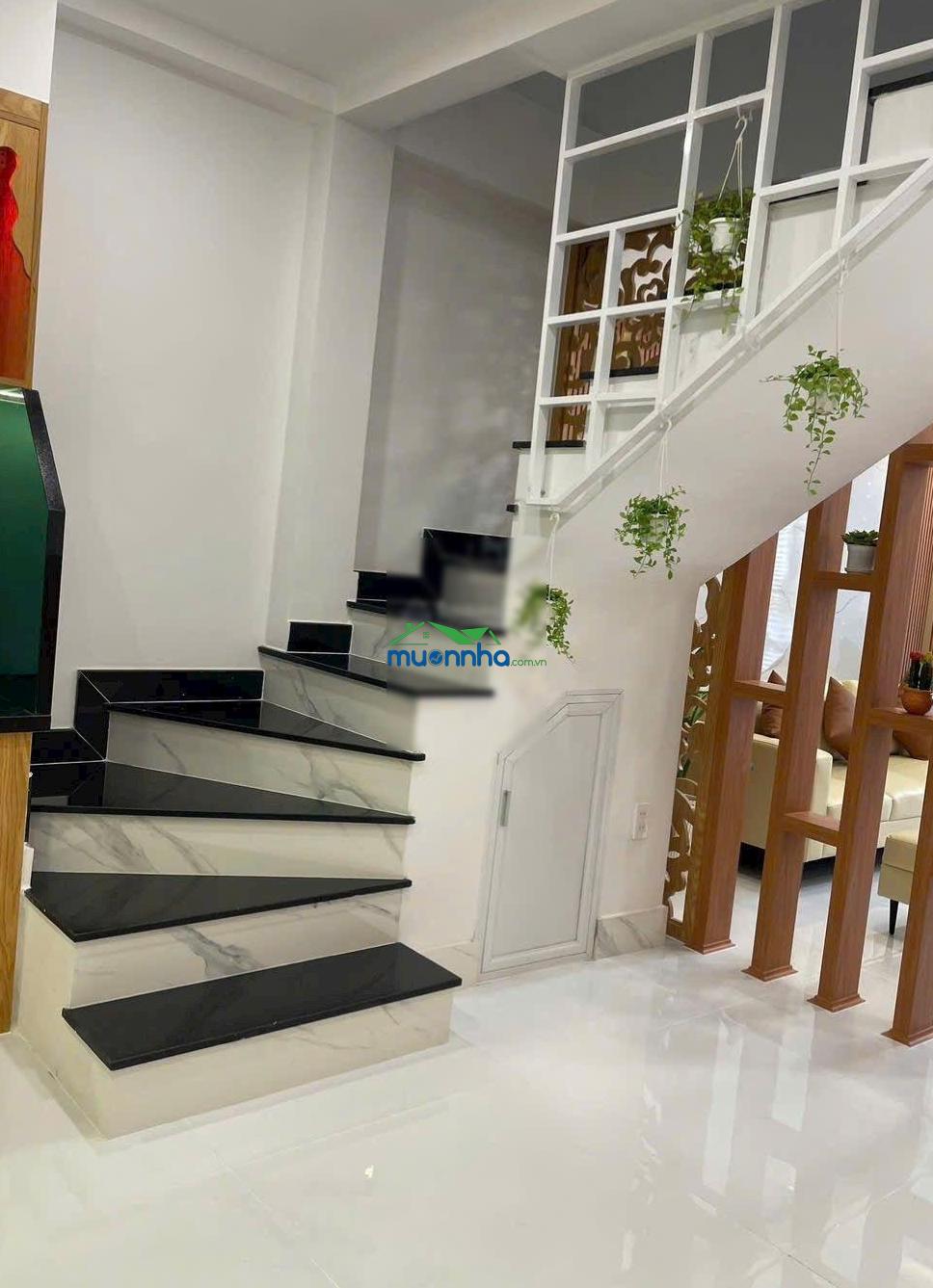 Bán nhà 3 tầng hẻm xe hơi sát mặt tiền đường, có 1pn tầng trệt - 3