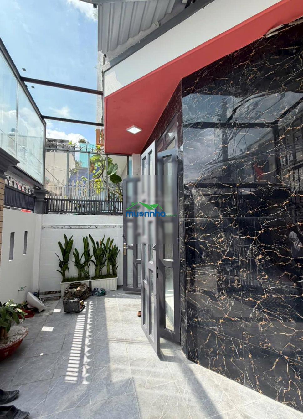 Giá tốt nhà 1 lầu 2 mặt tiền sát ngã tư ga 5.8m x 15m - 77,6m2 - hẻm thông xe hơi, gần hà huy giap - 4