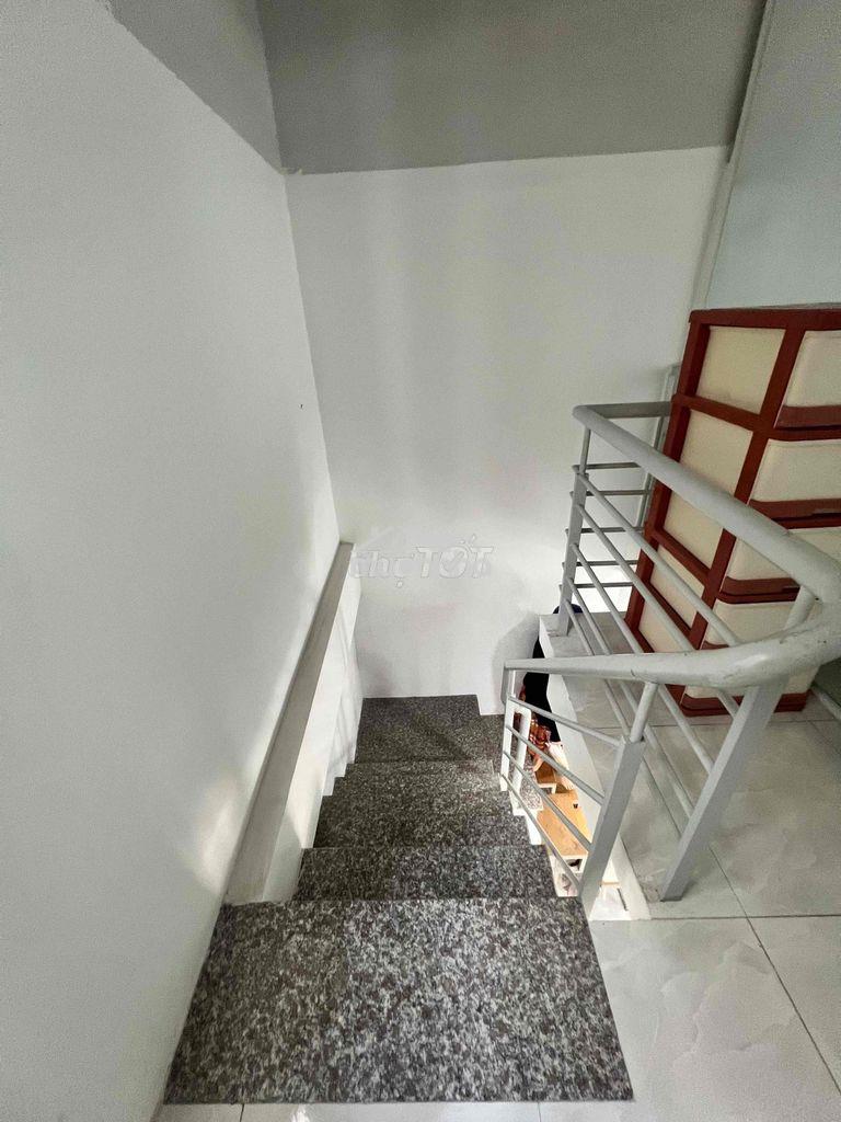 🌹🌹 Cho thue nc 1pn 1wc - sẵn nt - hẻm xh - hd lâu dài 🌹🌹🌹 - 2