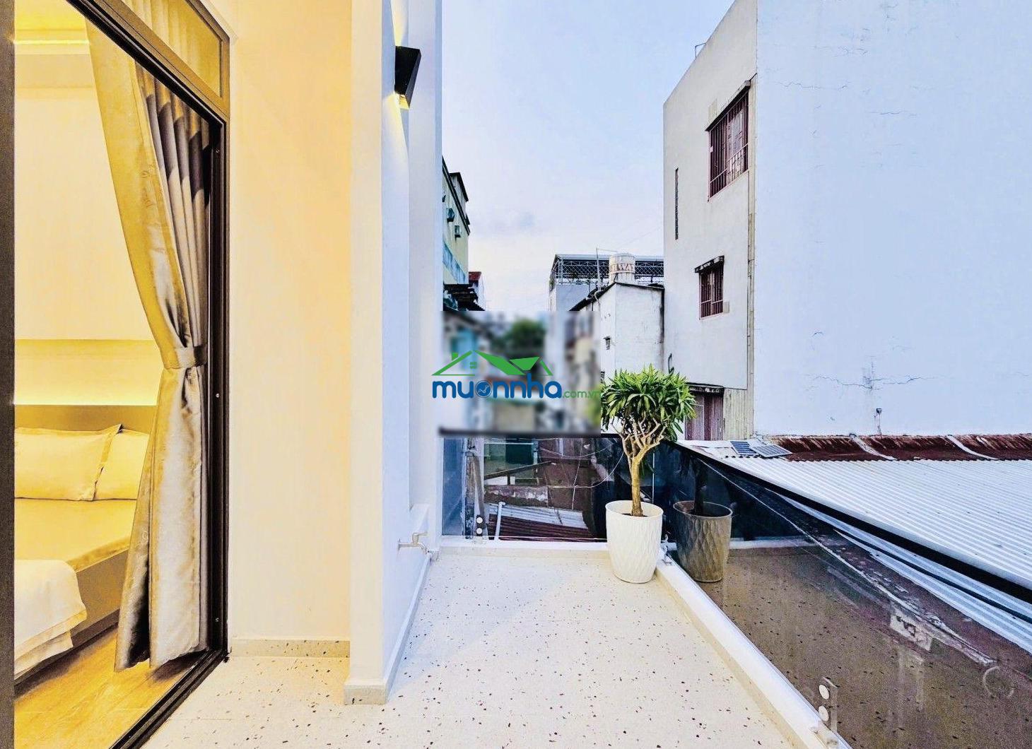 Gần cv làng hoa - 4 lầu & 4 phòng - 55m2 - sân thượng trước sau - 3