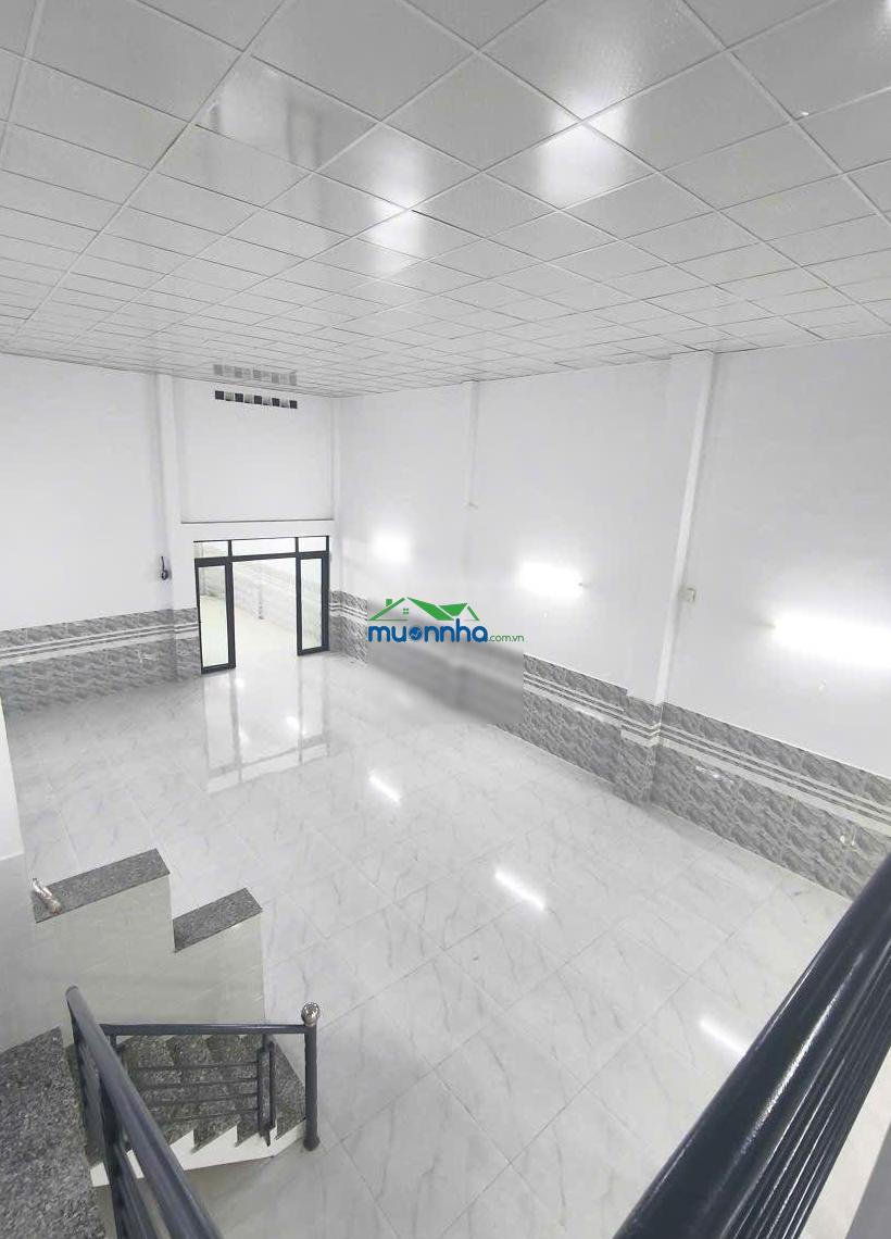 Nhà shr 182m2 thổ cư nở hậu 8.4m xe 7 chỗ tới nhà chỉ 4,868 tỷ, dt: 4.6 x 27m, nở hậu 8.4m - 4