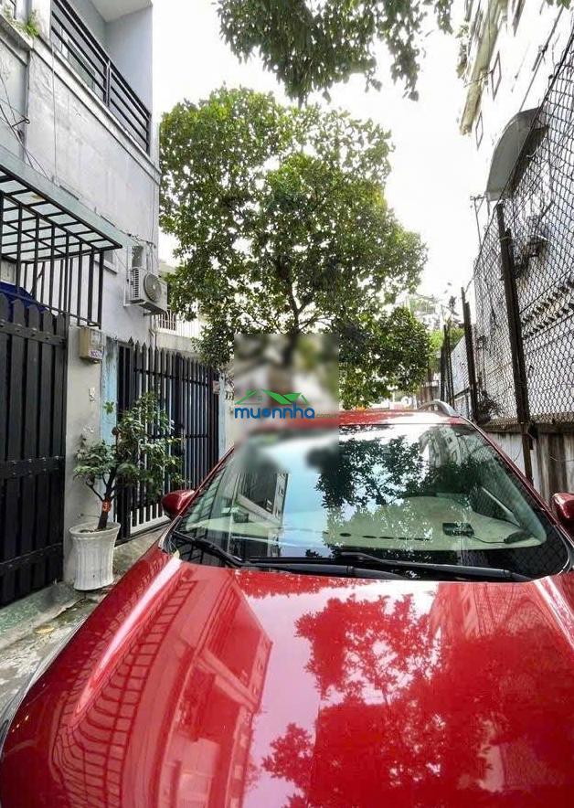 Ngay ngã tư phú nhuận - 4 tầng btct - 4 pn - ngang 4m - sổ vuông - 9.5 tỷ - 4