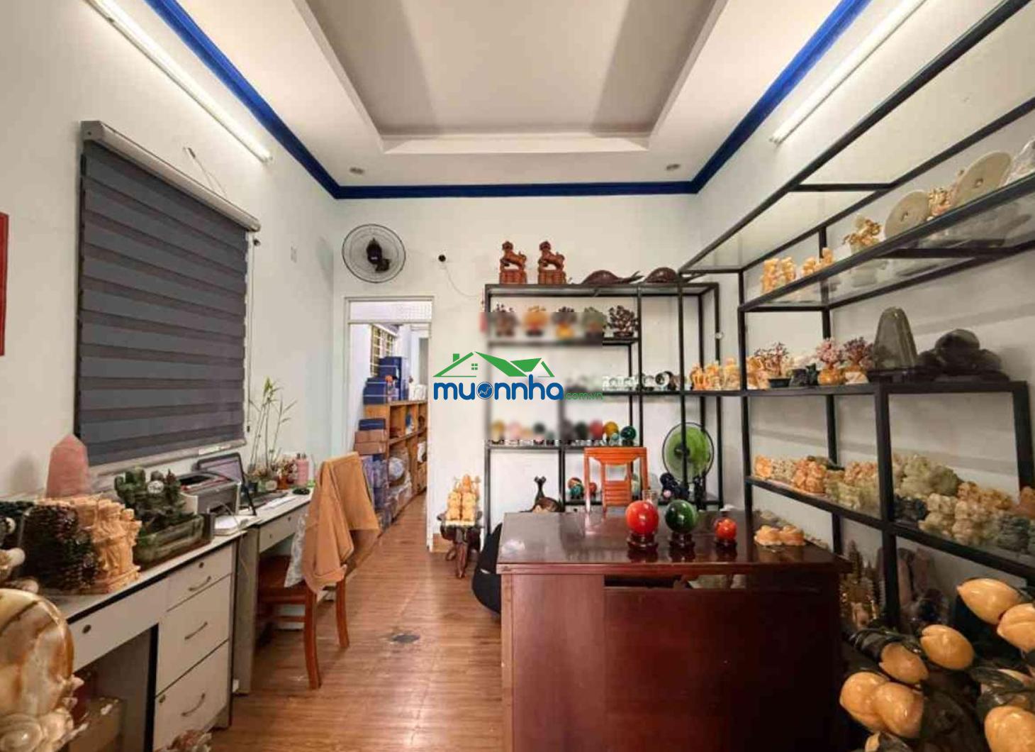 Nhà đường số 8 - trường thọ hẻm xe hơi - tặng full nội thất - 5,3 tỷ - 2