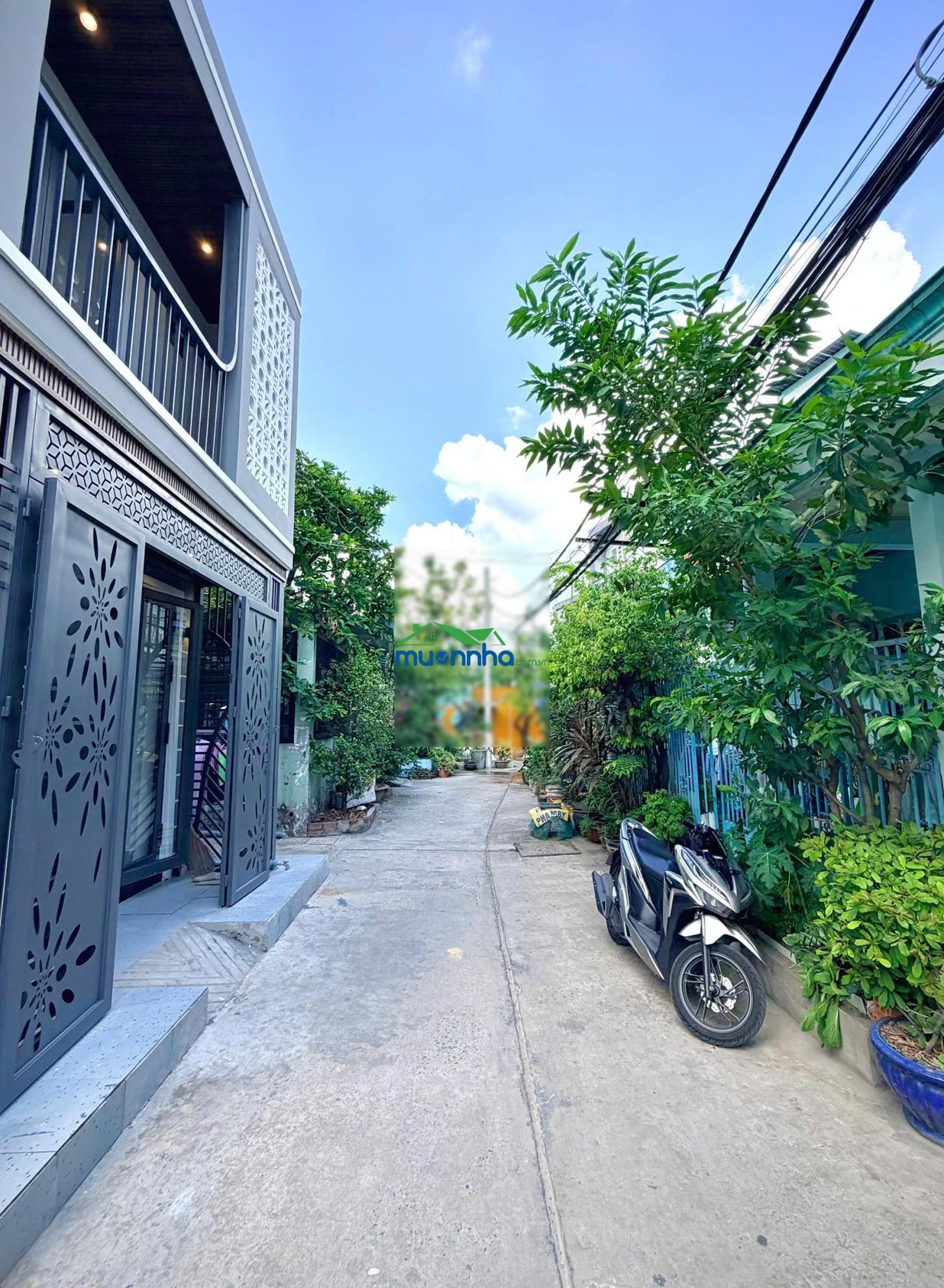 Nhà khu tên lửa hẻm xe hơi, dt 4.2x13m, 1 lầu nhà mới, giá 5.35 tỷ tl - 4