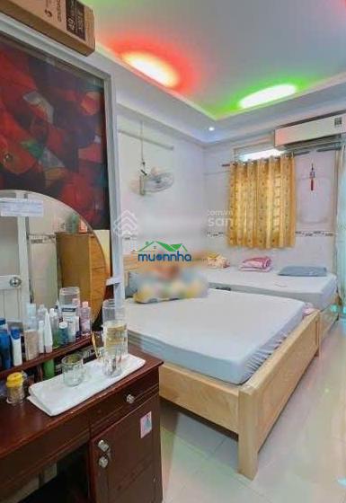 Bán nhà sát hoàng diệu, 40m2 giá 5,5 tỷ