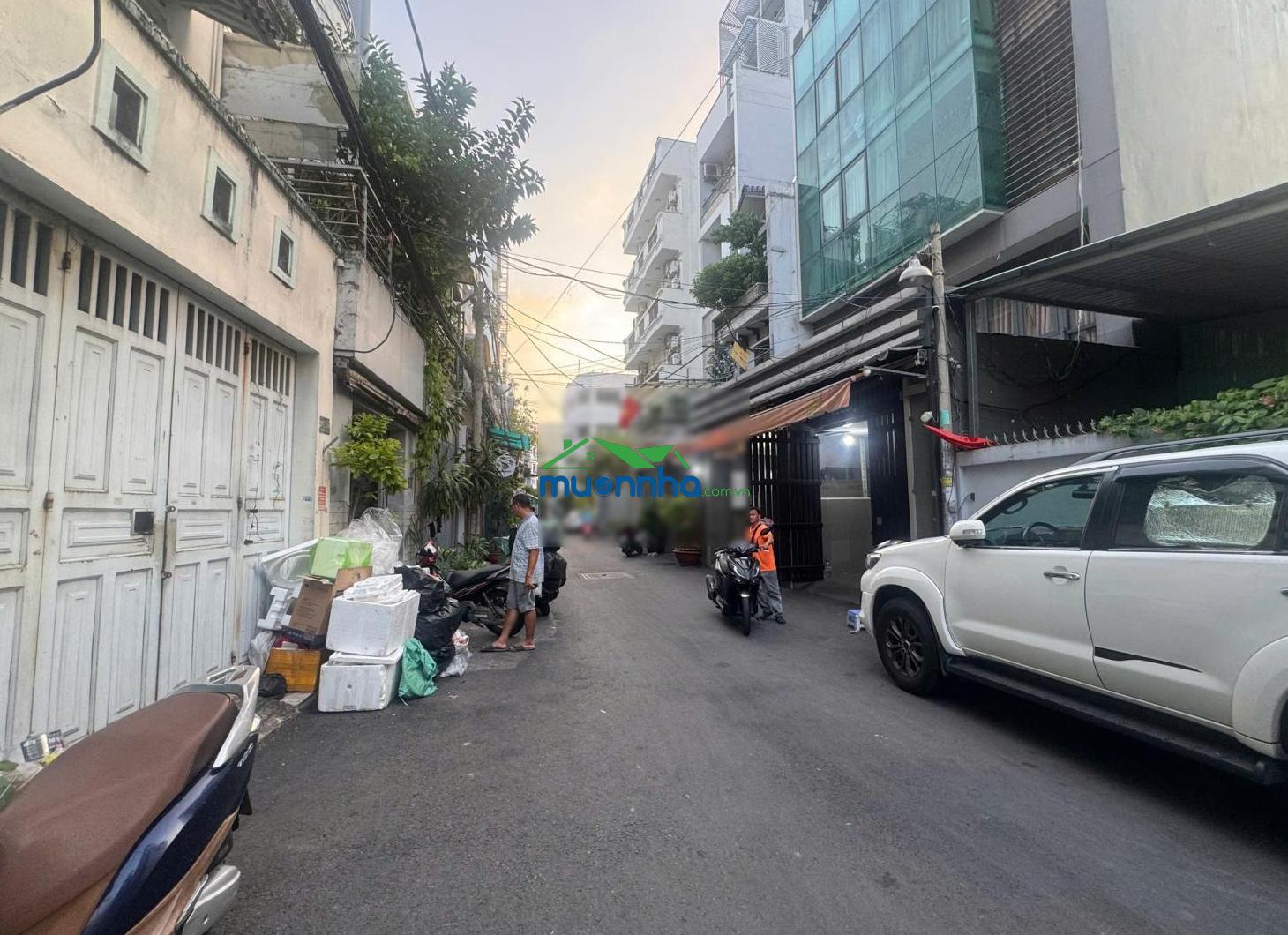 Bán khuôn đất hẻm 10m. quận 10- 11.5x33m.cn 370m²- ctxd 7 tầng - giá 70 tỷ- đối diện kingdom. q10 - 3
