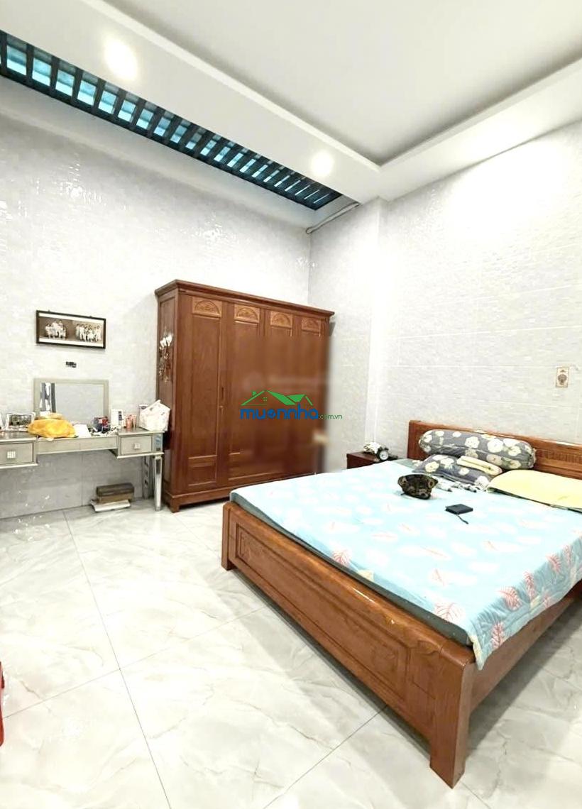 Nhà 4 tầng btct 60m2, 5pn có phòng ngủ tầng trệt. hẻm xe hơi thông trần thị năm. trung mỹ tây, q12. - 4