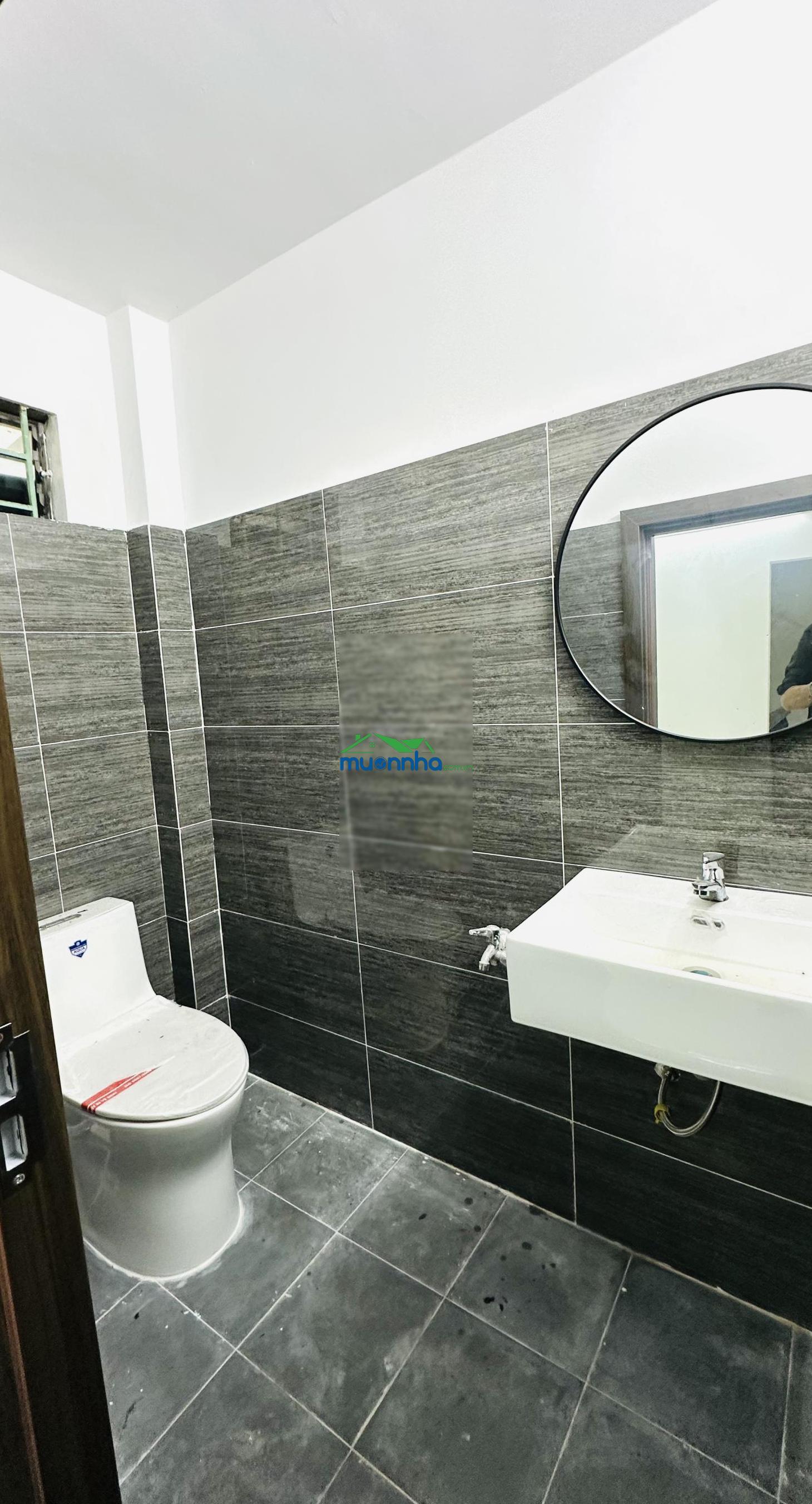 Nhà lầu hẻm ô tô kha vạn cân linh đông. gần phạm văn đồng. chợ thủ đức. sổ hồng riêng sạch. giá tốt - 2