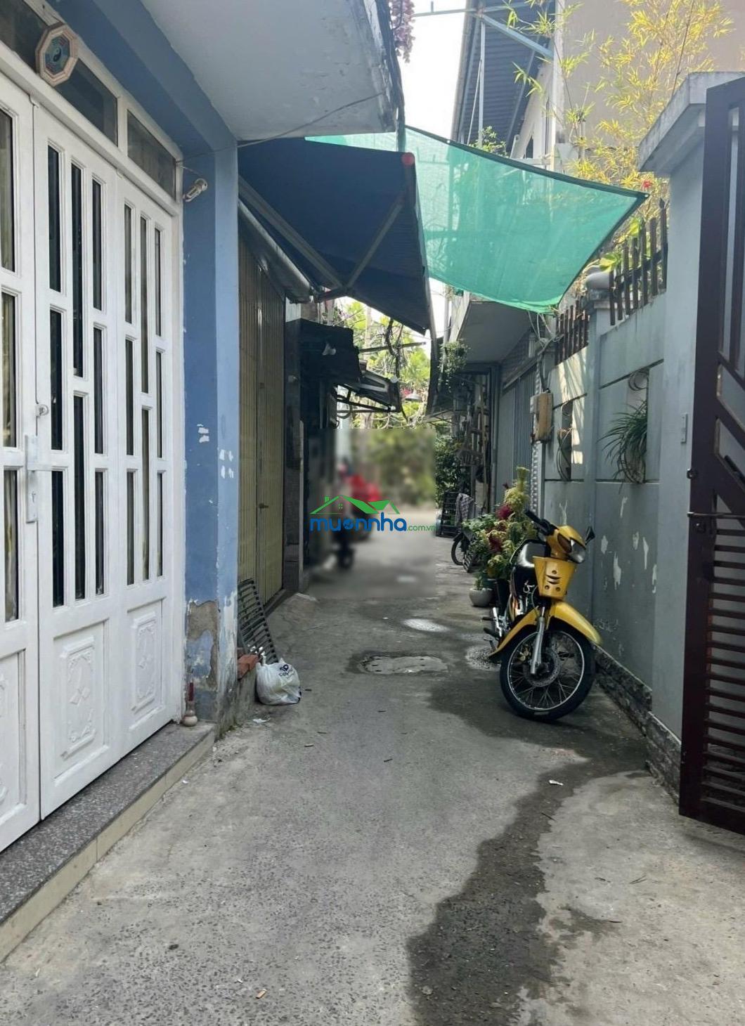 Nhà đẹp bình phước 34m ngang 4,2m 1 lầu 1 trệt gần trường học, cách hẻm xe tải chỉ 30m - 4