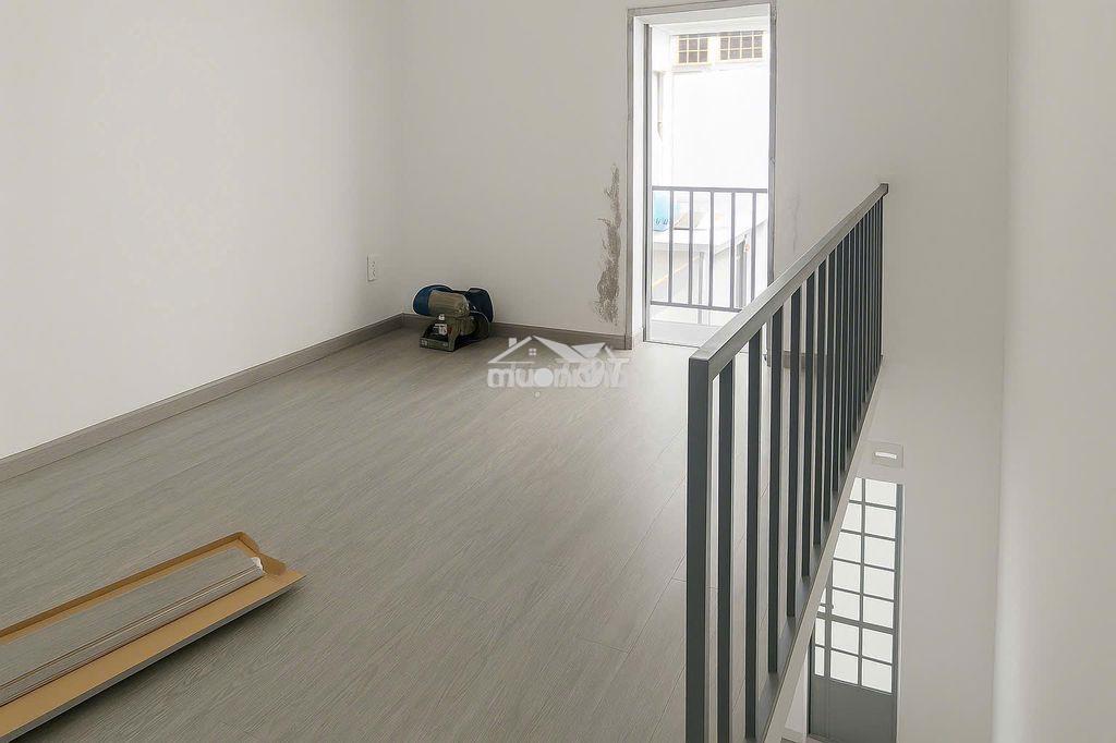 Phòng cho thuê vân tay 24/7 trệt + gác suốt 30 m2 giá 3.5 tr - 2