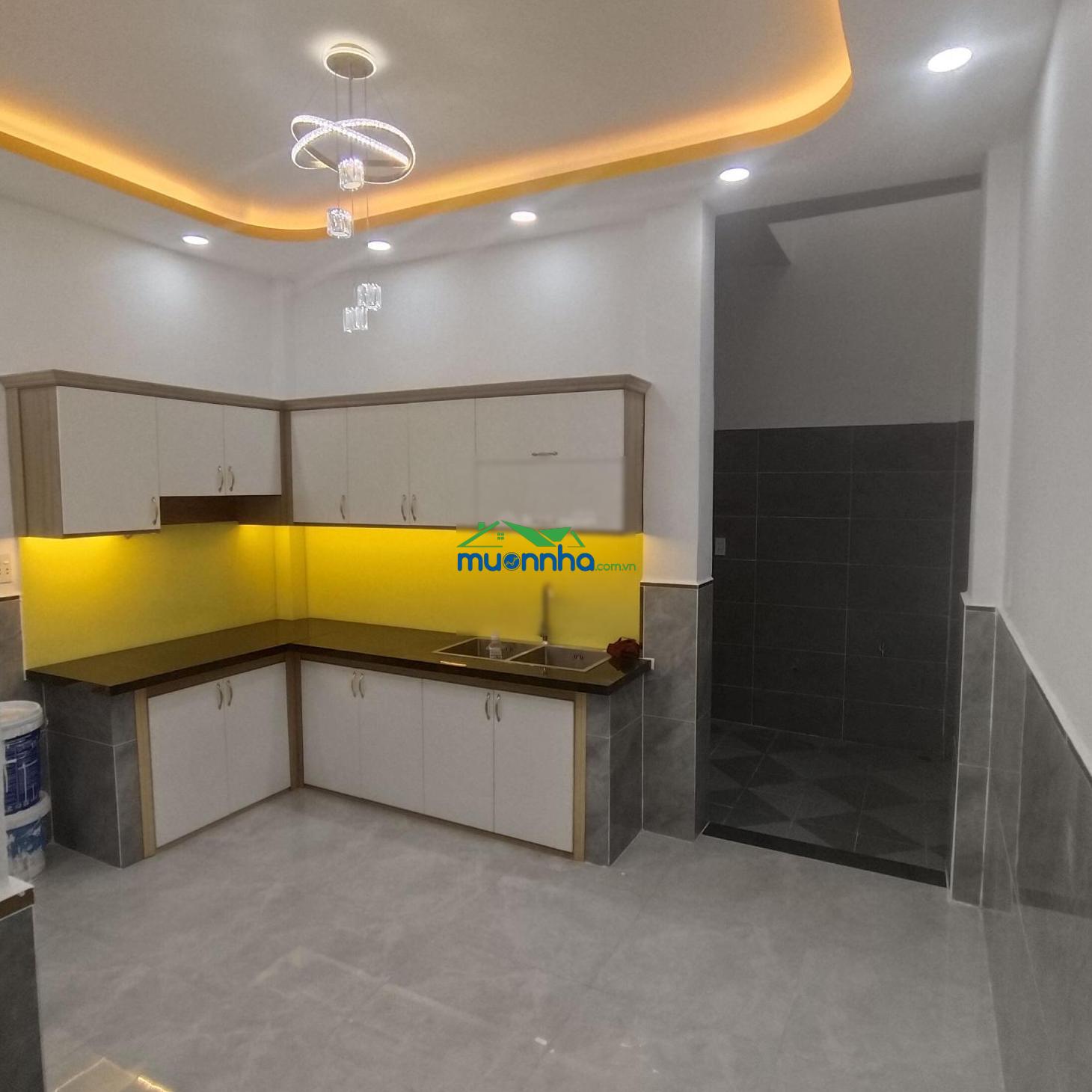 Nhà 2 tầng 4pn hẻm xe hơi thông sát mặt tiền - 2
