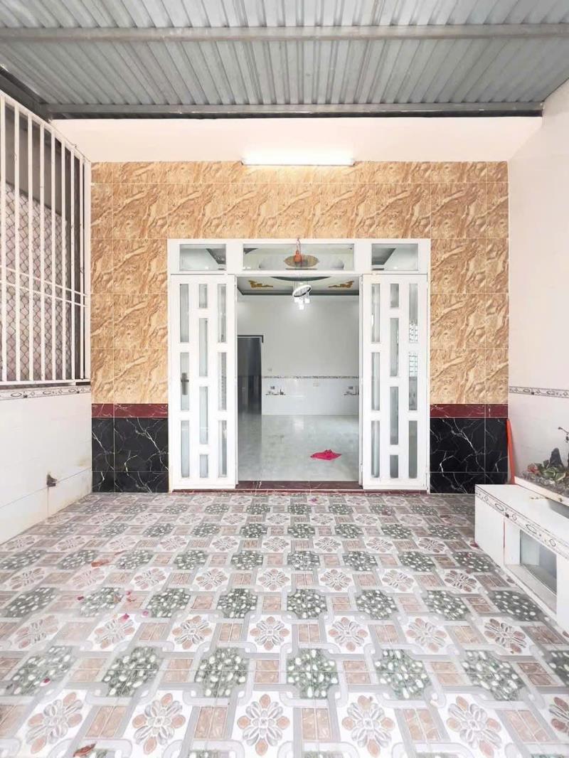 Xoay vòng tiền nên bán gấp căn nhà c4 ở tân an hội, củ chi, 122m2, 900trieu, sổ hồng riêng - 2