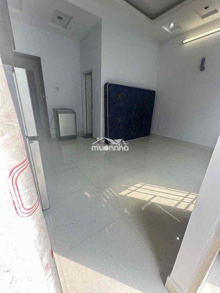 Chính chủ cho thuê phòng 26m cmt8 ngay viettel q.10 giá 4,3tr ful nt - 4