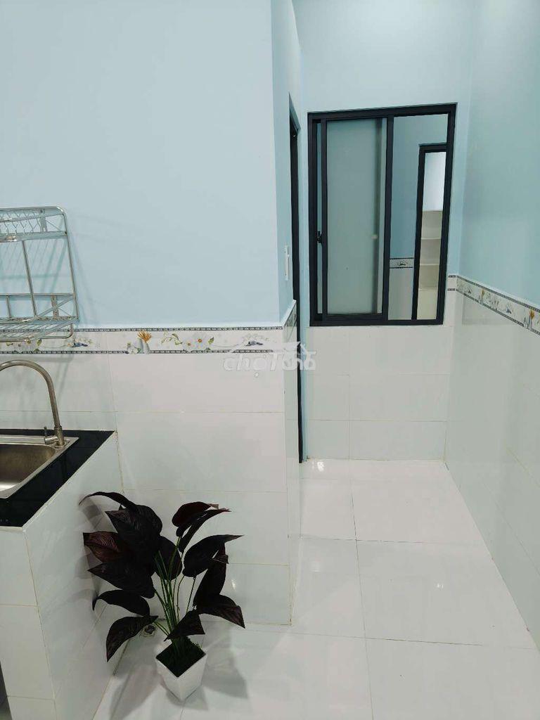 Phòng cửa sổ mới 100%  máy lạnh - 4