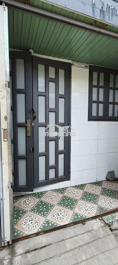 Nhà nhỏ chính chủ cần bán trung tâm xã hóc môn - 2
