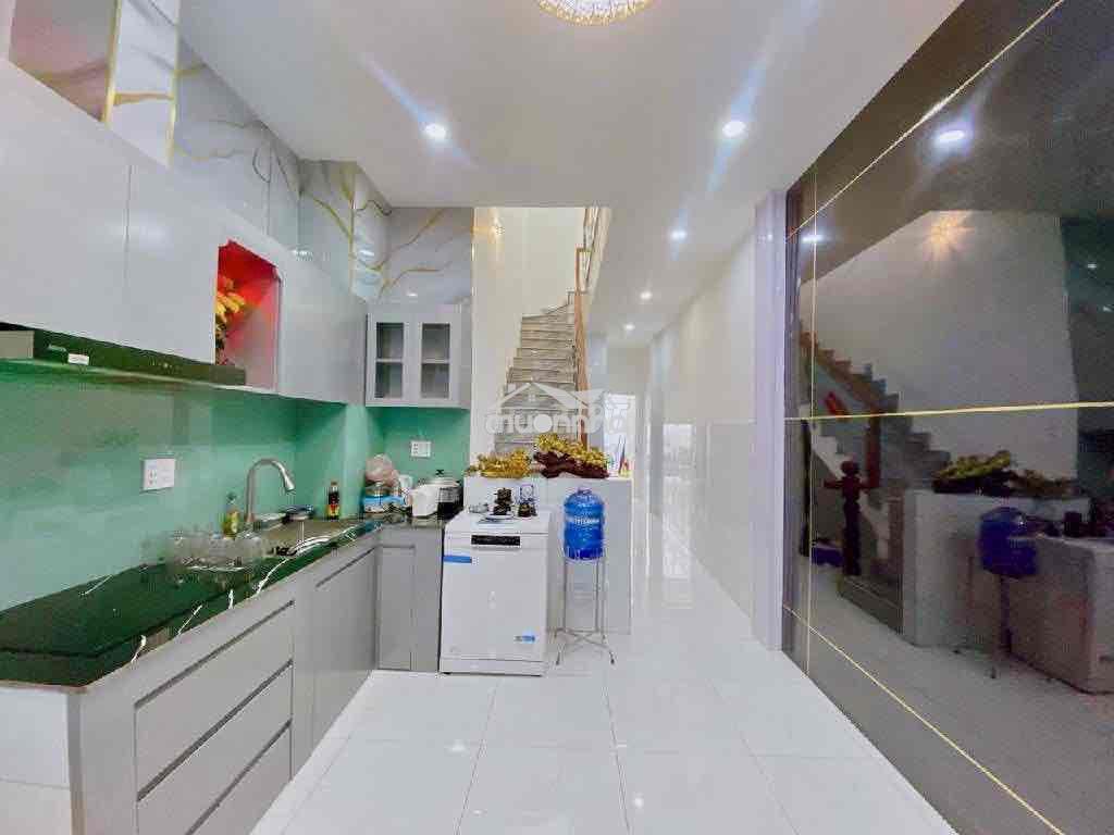 Quận 6 -hẻm thông xe hơi - bà hom - 4 x 22 - 3 tầng btct - 5 phòng ngủ - 3