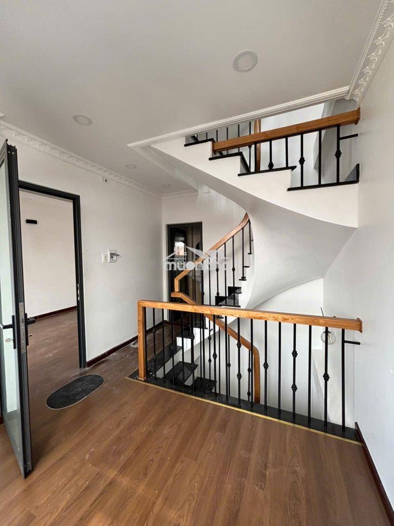 Cho thuê nhà hxh thành thái,q10.dt:6x7m 5 tầng mới(5pn+5wc) - 4