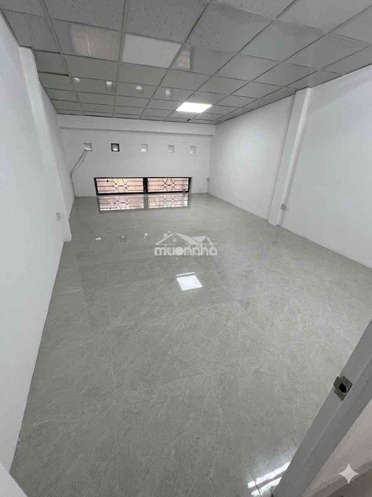 Cho thuê nhà 4.1x18m 1 lầu 2pn 13tr hẻm 6m thông. - 4