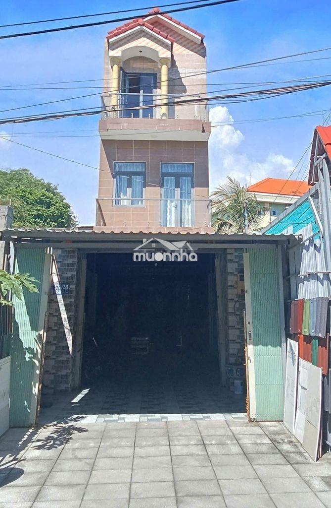 NHÀ NGUYÊN CĂN CÓ 4 PHÒNG NGỦ, 3 TOLET, 1 PHÒNG BẾP, MỘT GARA ĐỂ XE 