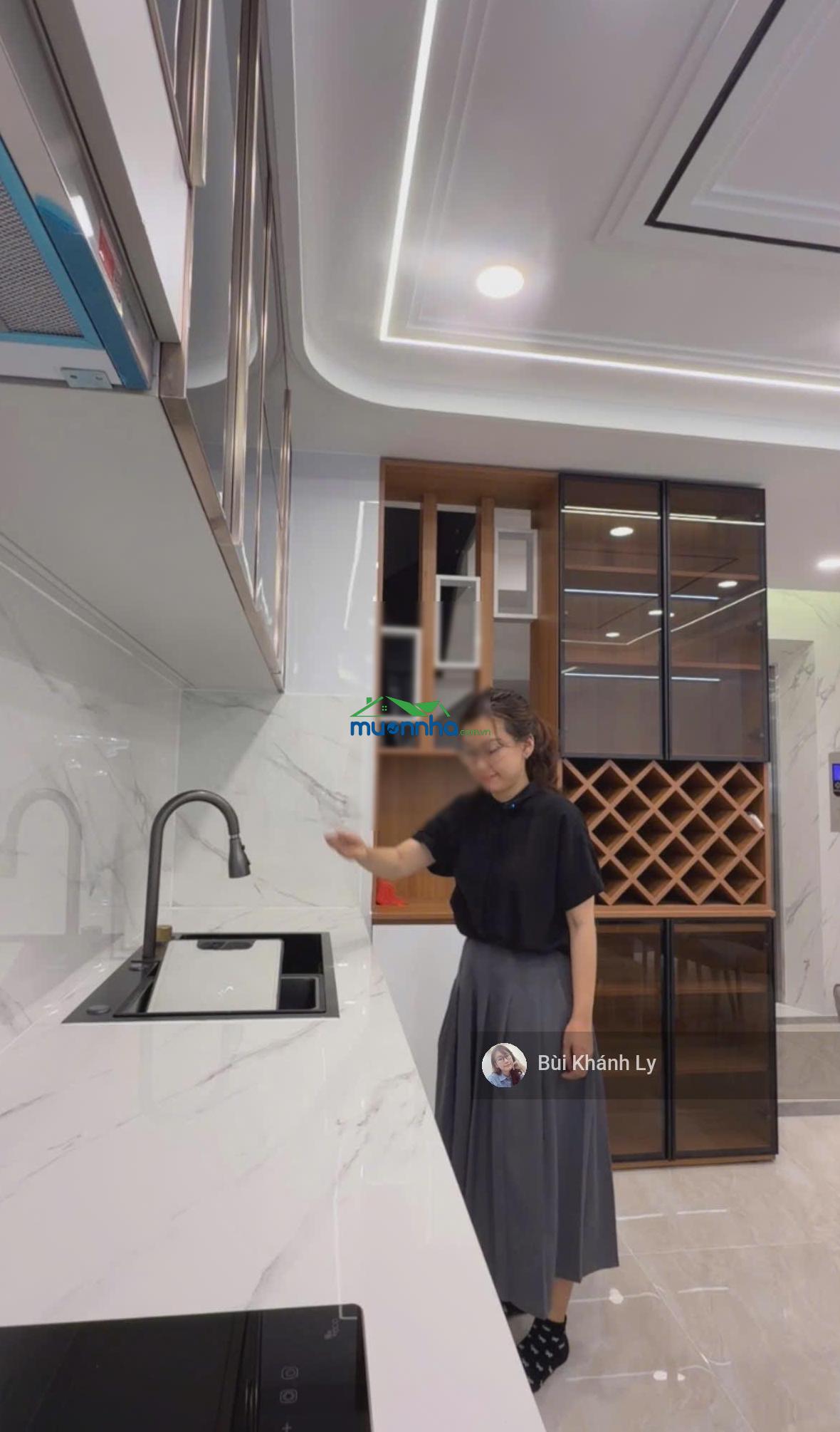 Nhà đẹp- thang máy xịn-50m-(4 x 12,5)m- 6 tầng- bạch đằng- ngã tư hàng xanh- liền kề q1- q2 - 3