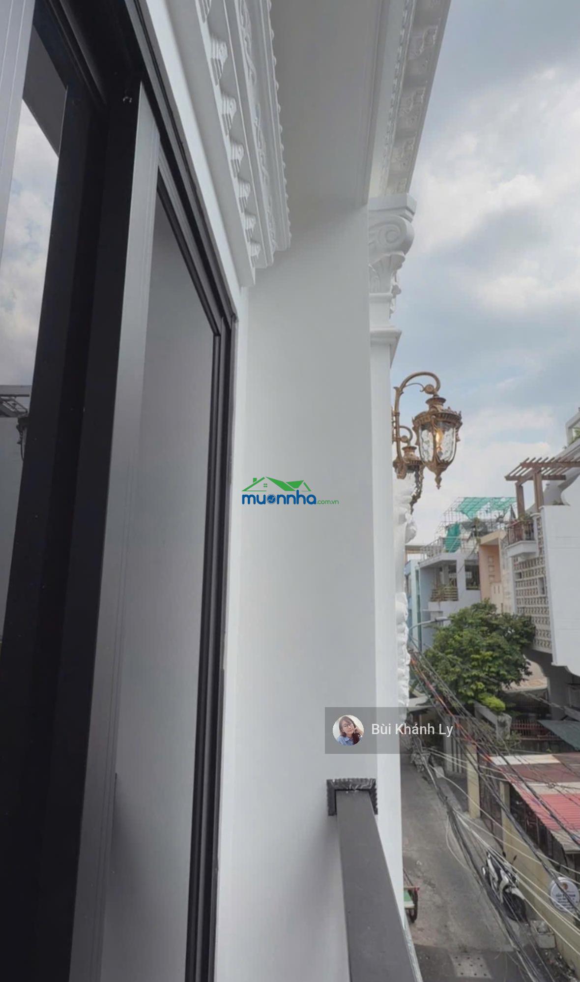 Nhà đẹp- thang máy xịn-50m-(4 x 12,5)m- 6 tầng- bạch đằng- ngã tư hàng xanh- liền kề q1- q2
