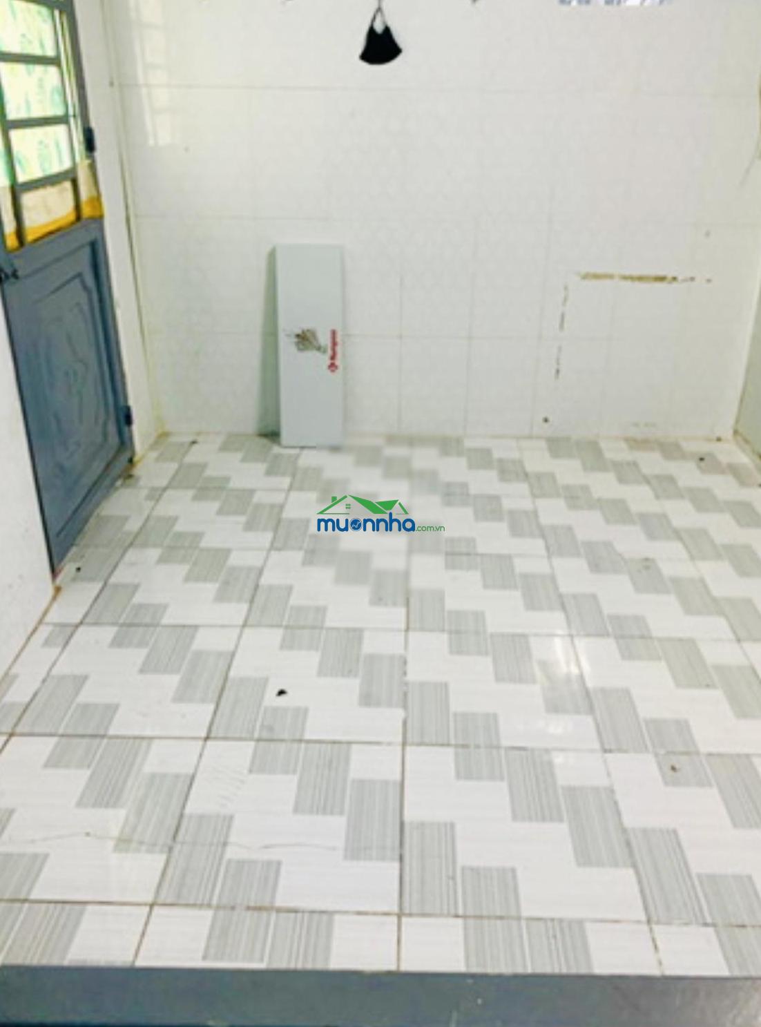 Tôi bán nhà 36 m2 sd, 1 trệt, 2 lầu đúc, giấy tờ hợp lệ. quận 7. giá: 790 triệu - 4