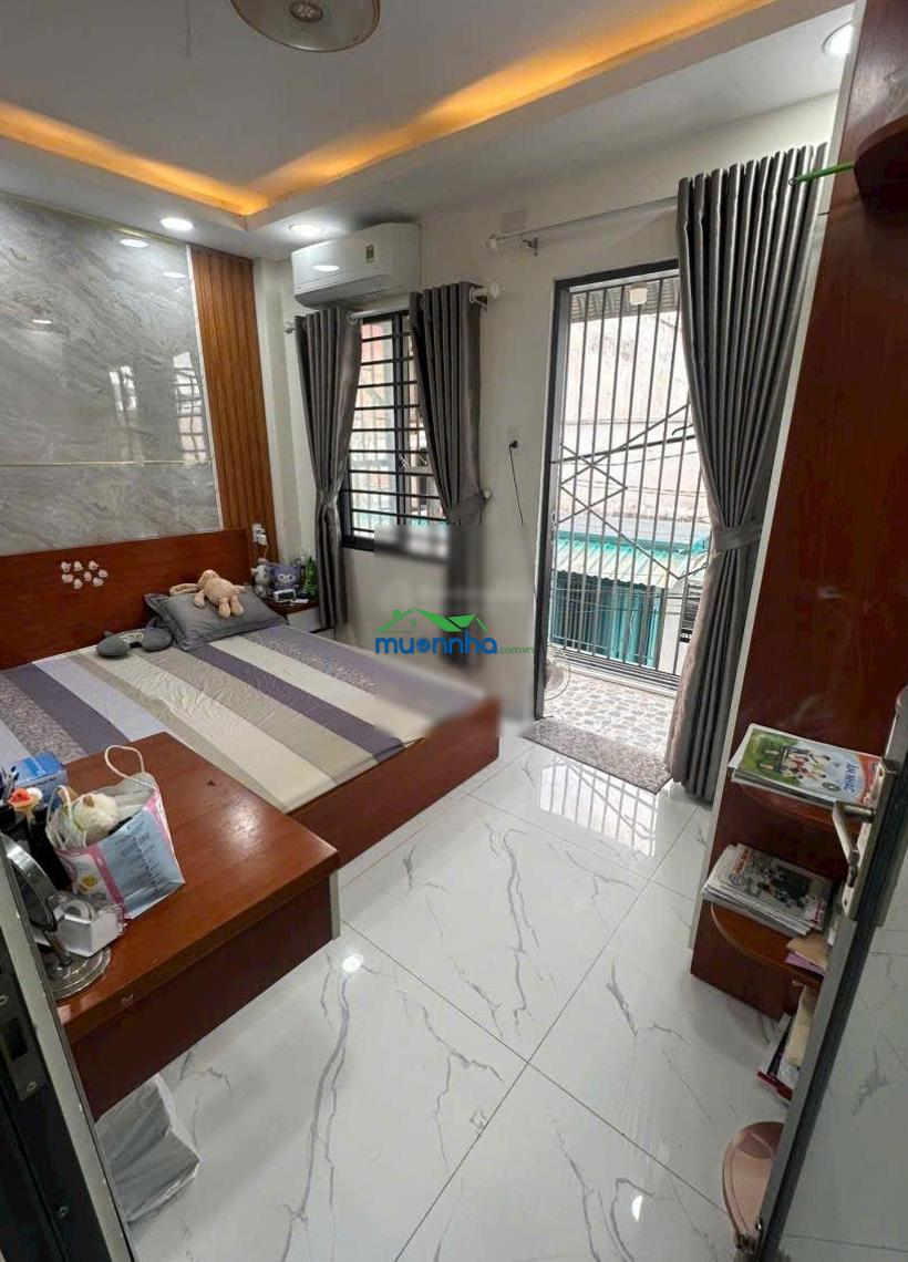 Nhà chính chủ cần bán gấp - đường nguyễn văn quá q12 - dt: 4 x 20 đúc lửng hẻm thông xe hơi 4c