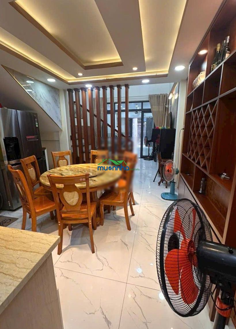 Nhà chính chủ cần bán gấp - đường nguyễn văn quá q12 - dt: 4 x 20 đúc lửng hẻm thông xe hơi 4c - 3