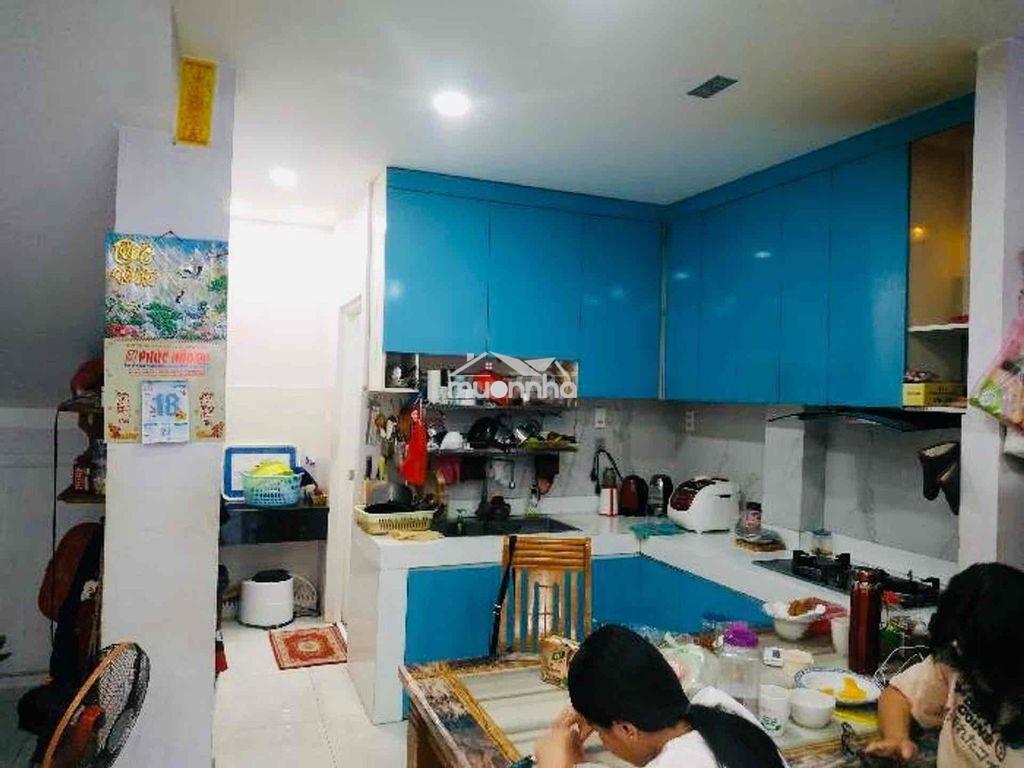 10m ra oto tránh - 3tầng (5 x 12) (4pn) có st - giá đầu tư chỉ 6.6tỷ - 3
