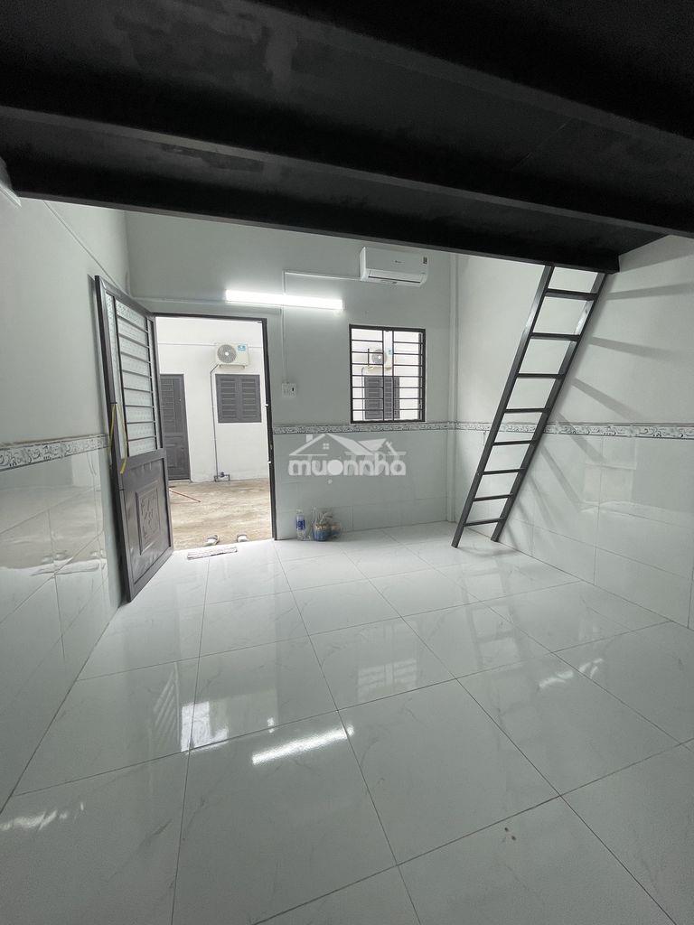 Phòng gác cao - 27m2 ngay 359 đỗ xuân hợp - máy lạnh ngay kỹ nghệ ii - 2