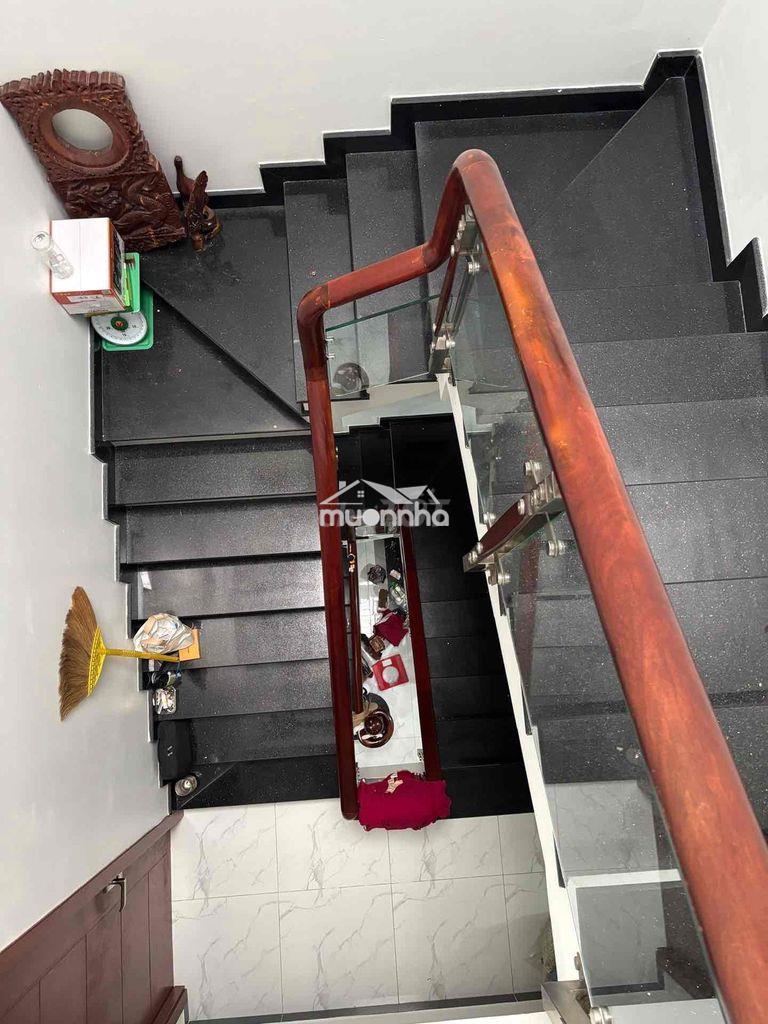 Nhà 3 tầng mặt tiền hẻm đường tạ quang bửu p6 q8 - 4