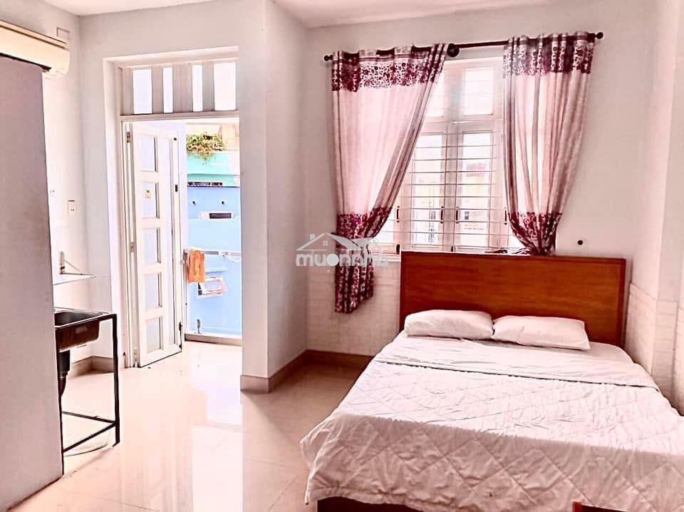 Cho thuê phòng đẹp,có ban công,wc riêng,full nội thất tại hẻm 373 ltk - 2
